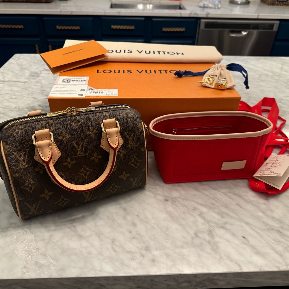 Louis Vuitton Speedy 20-Never carried